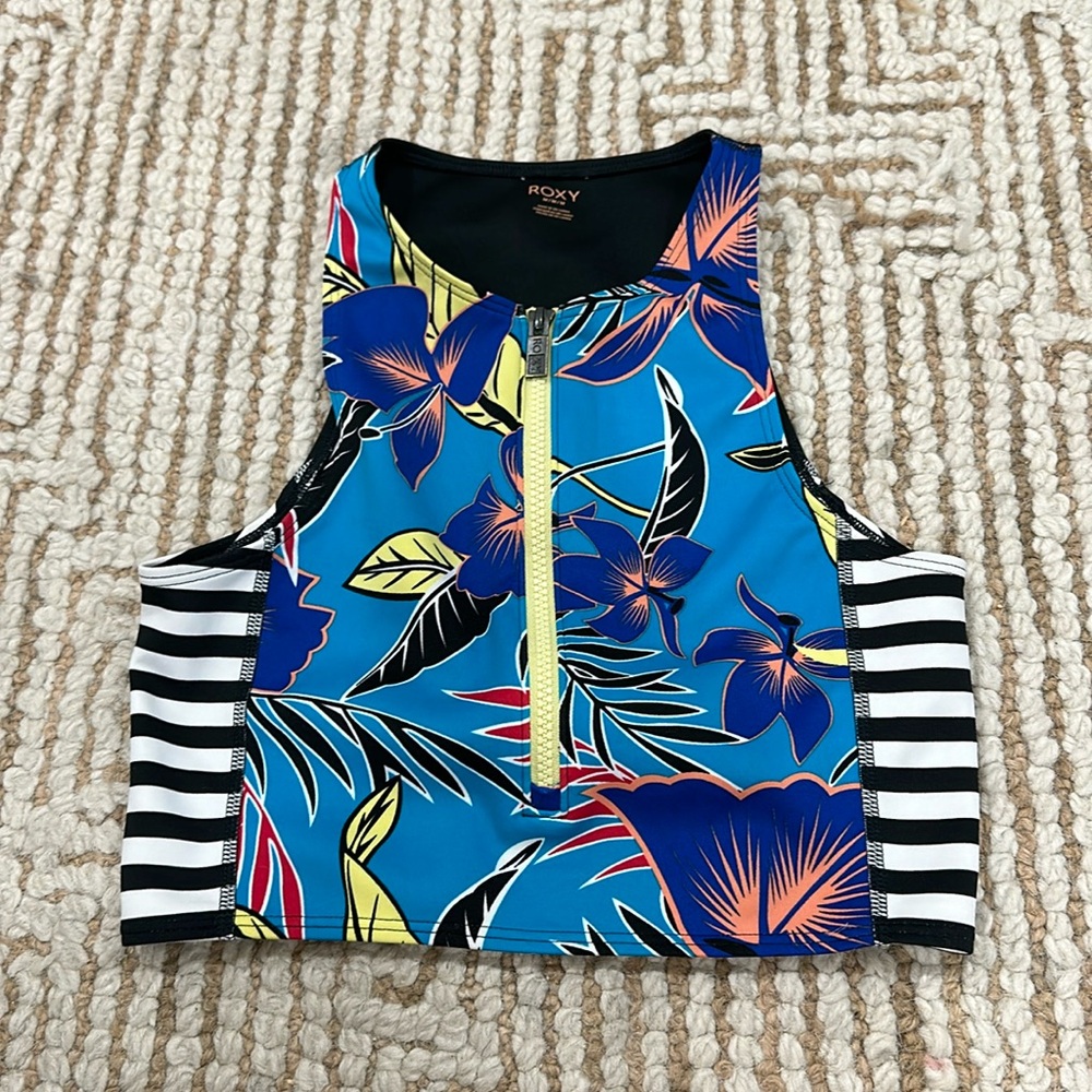 Roxy swim top, Hawaiian design size medium